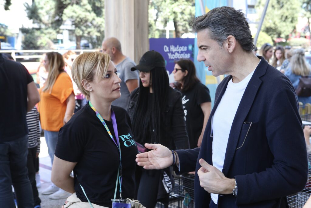 Μουσούδες, αγάπη και πρωτοφανείς υιοθεσίες: Αναστατώνοντας το Pet City 